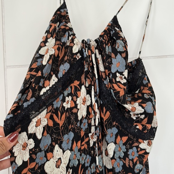 Free People Medium Maxi Dress with floral print and lace - Picture 2 of 6